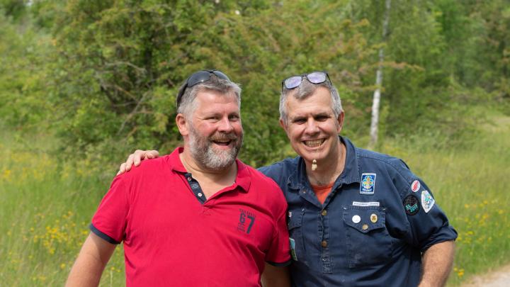Leder og forælder i skøn forening